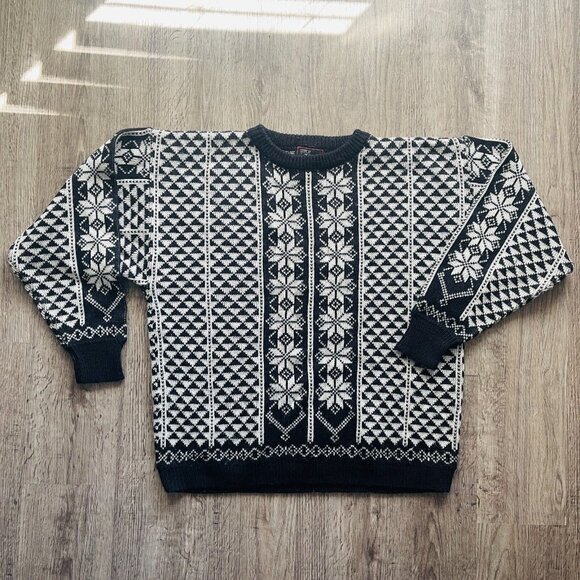 VTG 80s Stitch by Stitch Black White Geometric Snowflake CottageCore Sweater Med - Picture 1 of 4